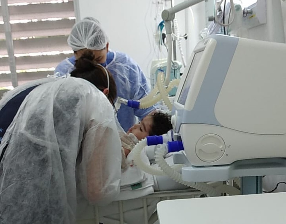 Bebê sofreu convulsão e foi encaminhado a UTI após confusão no atendimento em hospital de Santos, SP — Foto: Arquivo Pessoal