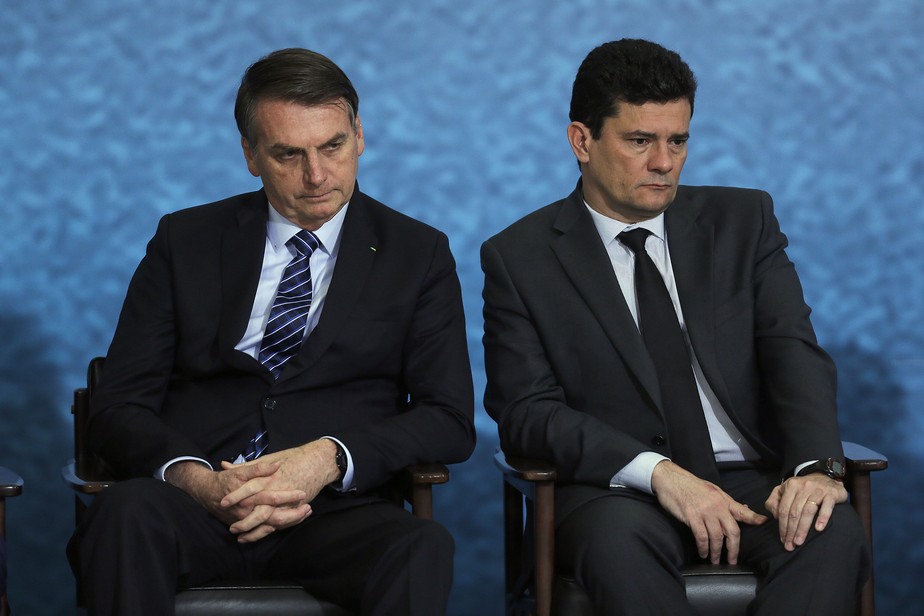 Bolsonaro e o então ministro da Justiça, Sergio Moro, em 2019