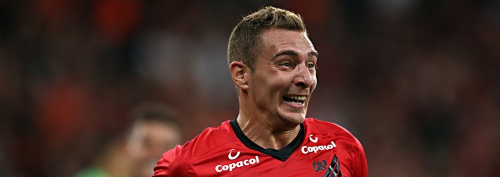 Marco Ruben chegou a quatro gols na Libertadores e é vice-artilheiro da competição — Foto: Albari Rosa/Gazeta do Povo