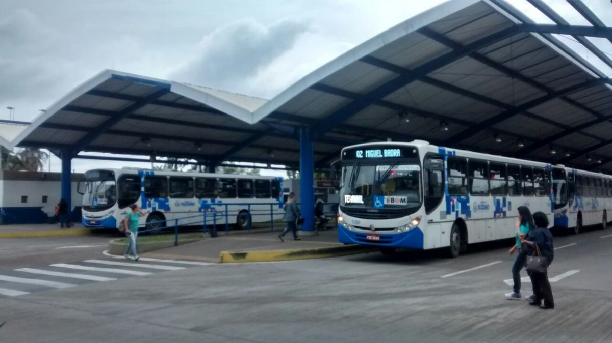 Prefeitura de Suzano nega pedido de reajuste da passagem de ônibus; valor será mantido em R 4