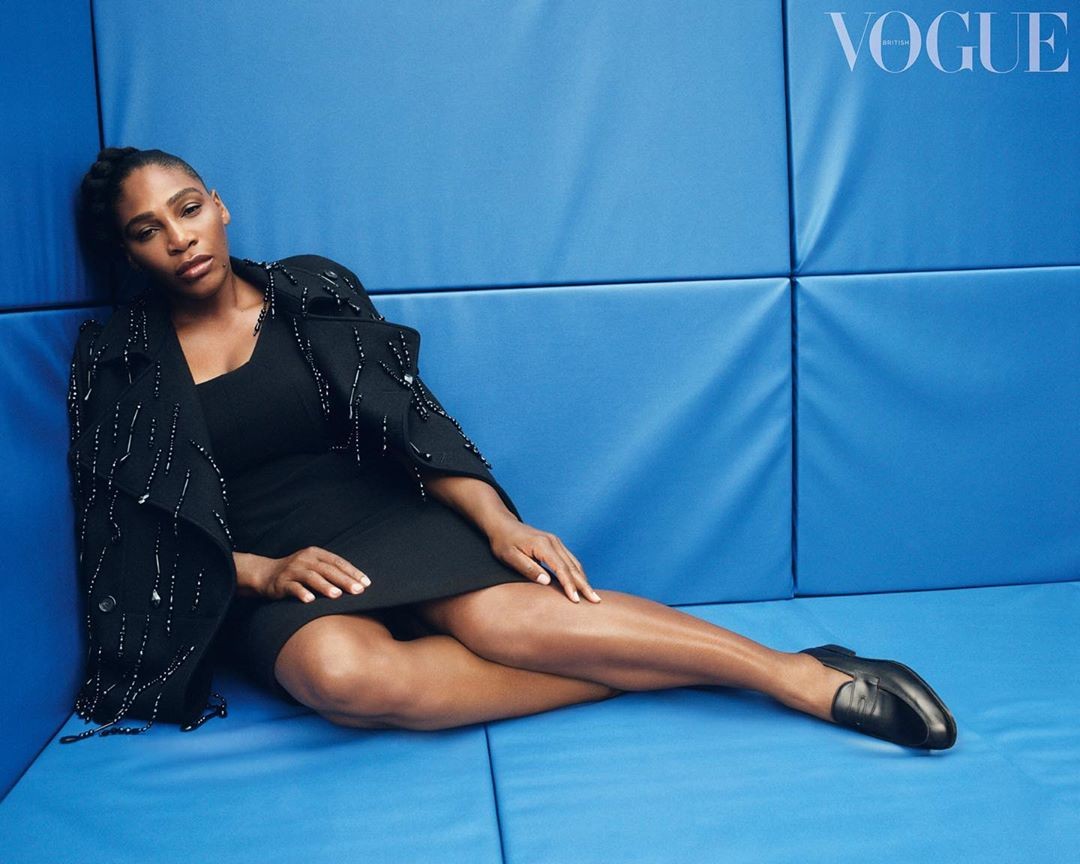 Serena Williams na British Vogue de novembro (Foto: photographed by @ZoeGhertner and styled by @SarrJamois with hair by @VernonFrancois, make-up by @FaraHomidi, nails by @Betina_Goldstein, set design by @SpencerVrooman. Entertainment director-at-large @JillDemling.)