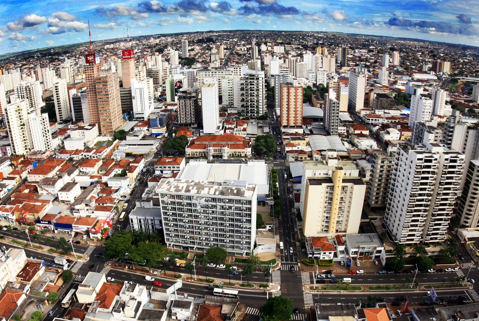 City state province. Sao Jose do Rio Preto. São José do Rio Prêto, São Paulo, Бразилия. Рио Прето фото улиц. Бразилия Манаус School Sao Jose II pose из местных школ..