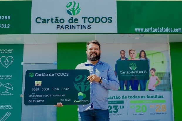 Adriano Rosa é franqueado da Cartão de Todos em Parintins (AM) (Foto: Divulgação)