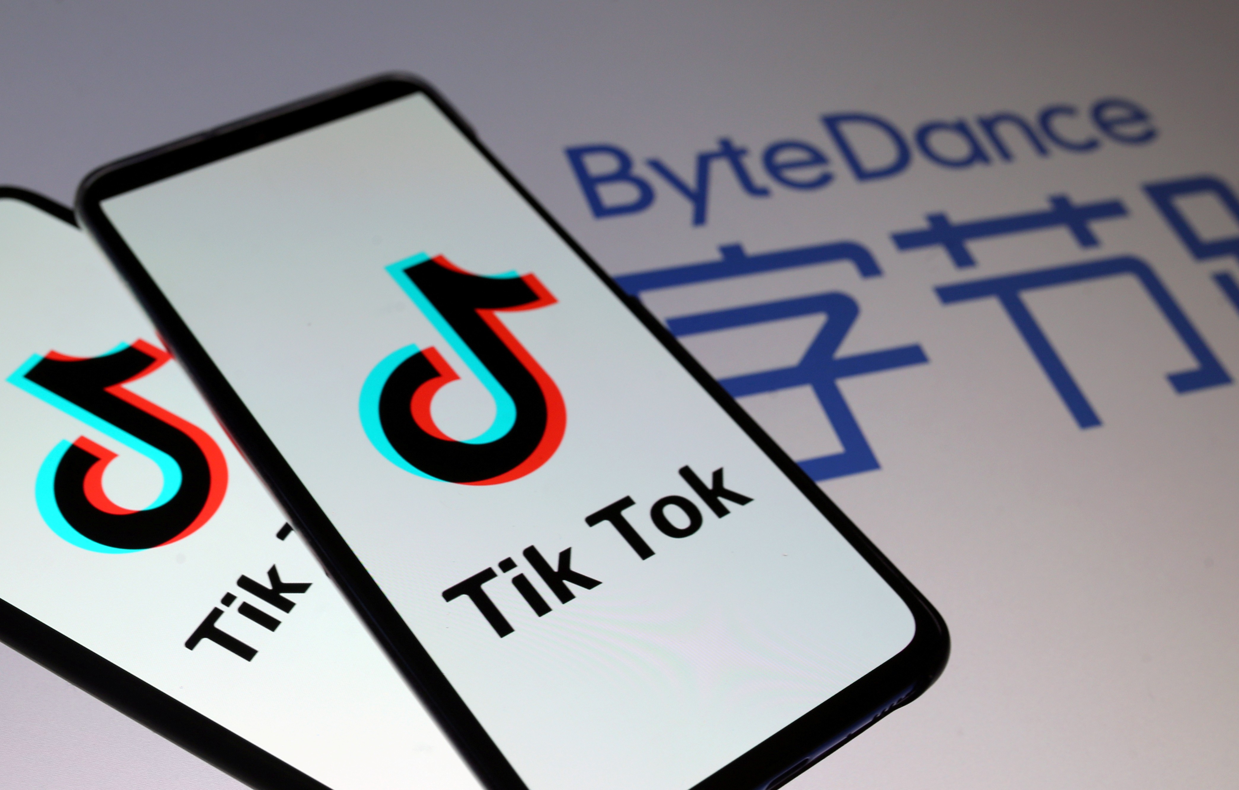 TikTok anuncia bloqueio para menores de 13 anos na Itália após morte de menina de 10 anos thumbnail