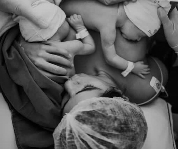 Andréia Sadi após dar à luz filhos gêmeos (Foto: Reprodução/Instagram)