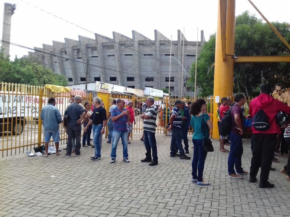 Protesto causou longas filas de usuários do Detran-PI, na Zona Sul de Teresina. (Foto: Divulgação/ Sidetran)