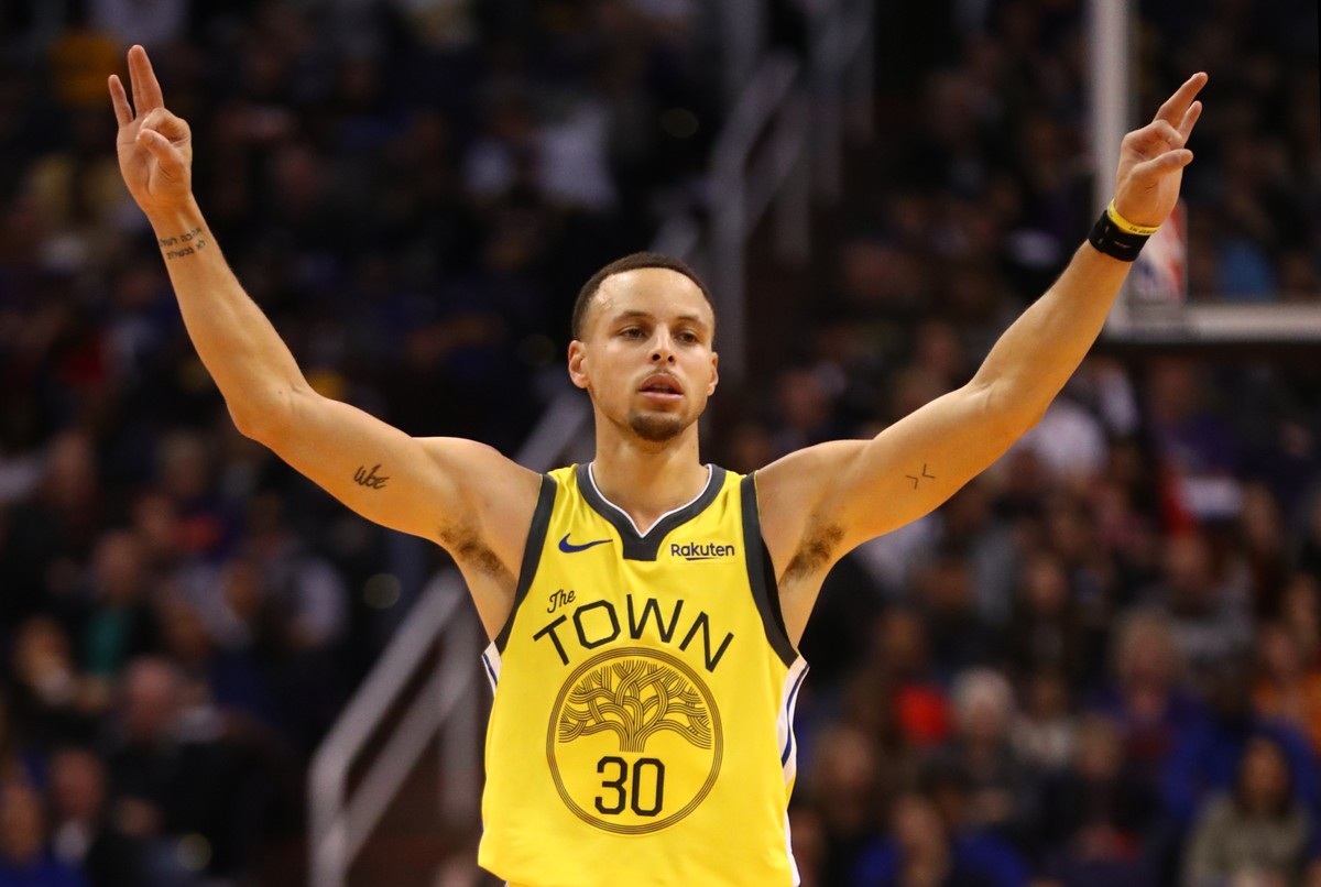 Curry se torna o 10º maior arremessador de 3 pontos; veja quem ele pode  alcançar