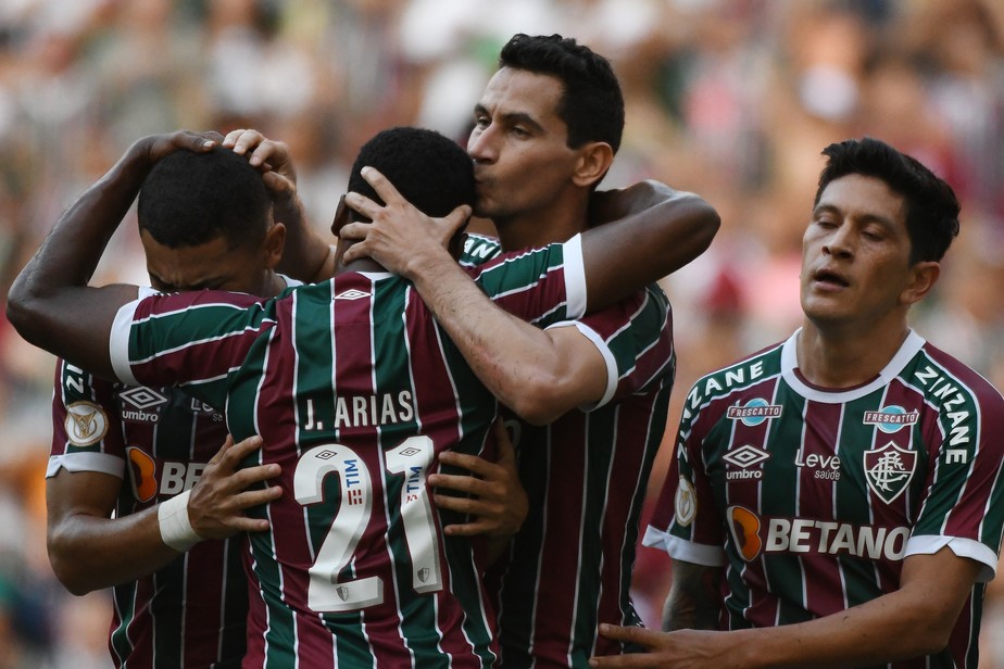 Fluminense venceu o Bragantino por 2 a 1 neste domingo e pôs fim à sequência sem vitórias