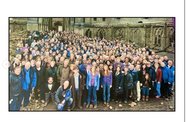 A foto compartilhada pela atriz Emma Watson feita nos bastidores de Harry Potter e as Relíquias da Morte - Parte 2 (2011) (Foto: Reprodução)