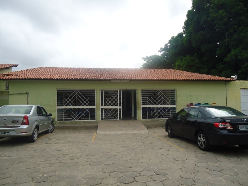 Polícia encontra feto em calçada diante de hospital na Zona Norte de Teresina
