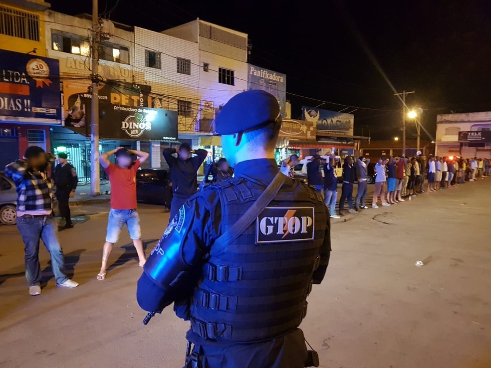 PM faz operação em Ceilândia para evitar aglomeração — Foto: PMDF/Divulgação