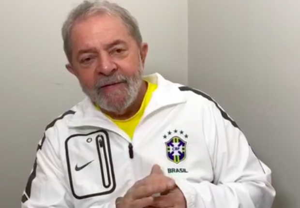 O ex-presidente Luiz Inácio Lula da Silva anuncia caravana pelo país (Foto: Reprodução/Facebook)