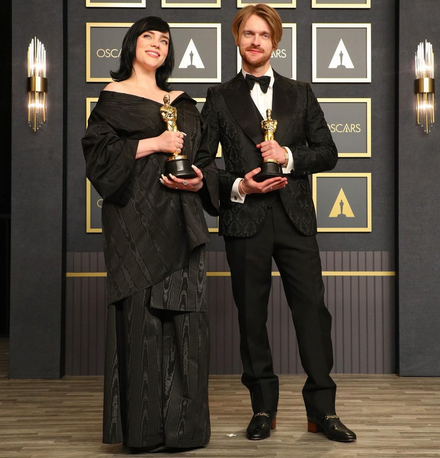 Billie Eilish e Finneas O'Connell no Oscar 2022 (Foto: Shutterstock Editorial)