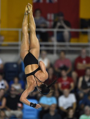 Ingrid Oliveira erra salto, fica fora da semifinal e se despede