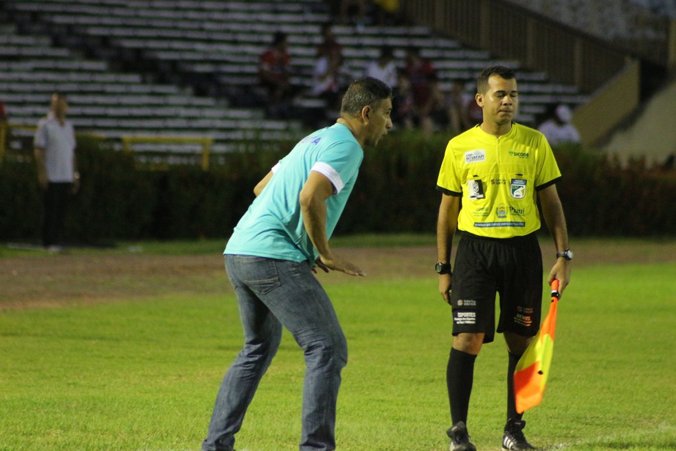 Beto, técnico Parnahyba (Foto: Stephanie Pacheco/GloboEsporte.com)