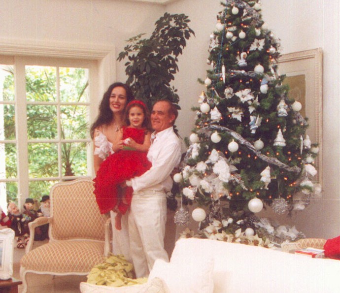 Lívian Aragão festeja o Natal ao lado dos pais, Renato Aragão e Lilian Taranto (Foto: Arquivo Pessoal)