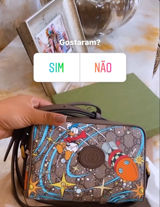 Bolsa grifada de Simone (Foto: Reprodução/Instagram)