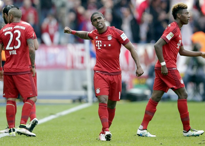 Douglas Costa Bayern de Munique (Foto: AP)