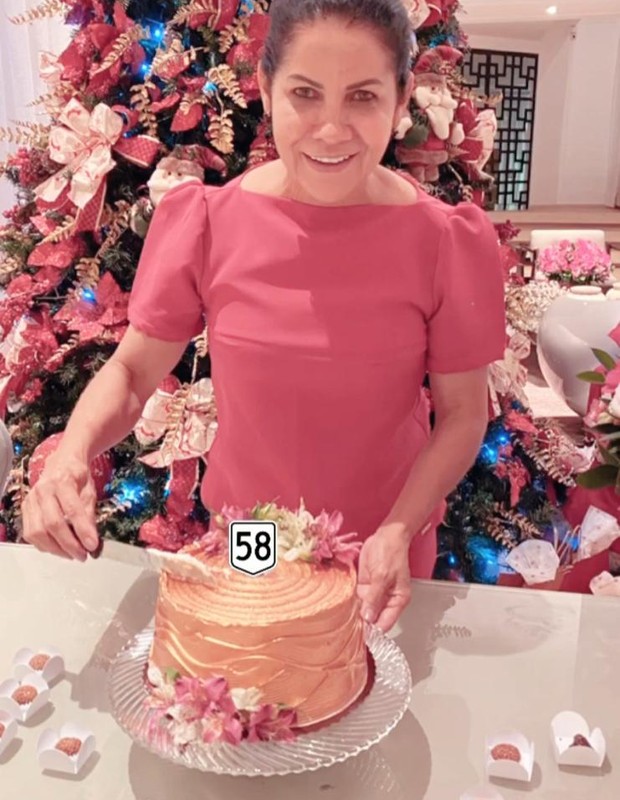 Aniversário da mãe de Andressa Suita (Foto: Reprodução/ Instagram)