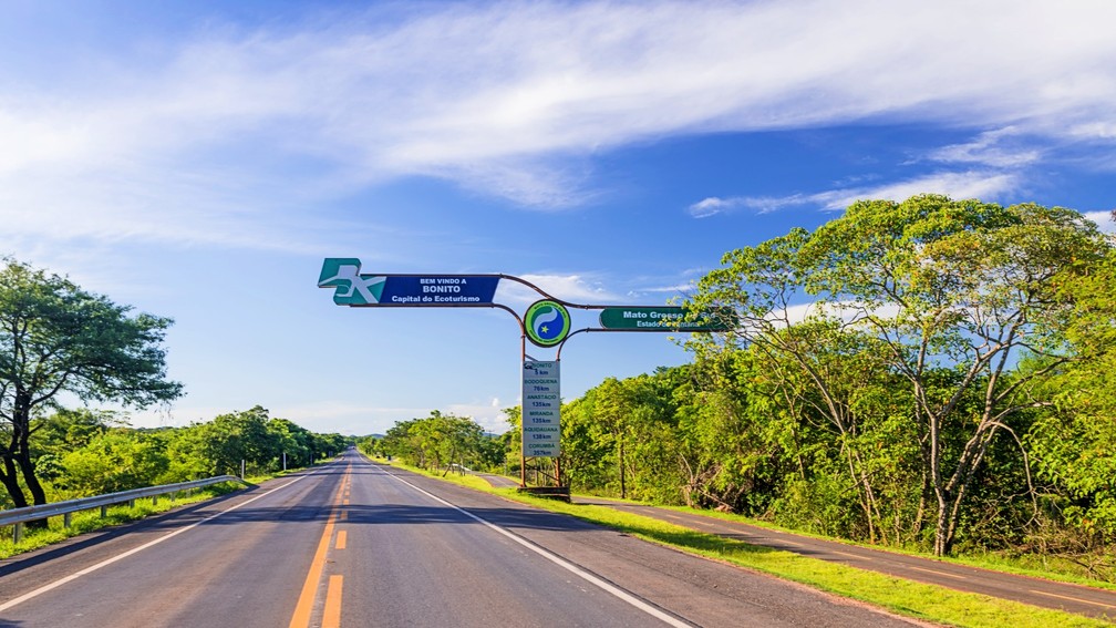 Rodovia MS-382, que liga Guia Lopes da Laguna a Bonito — Foto: Hudson Garcia/Arquivo Pessoal