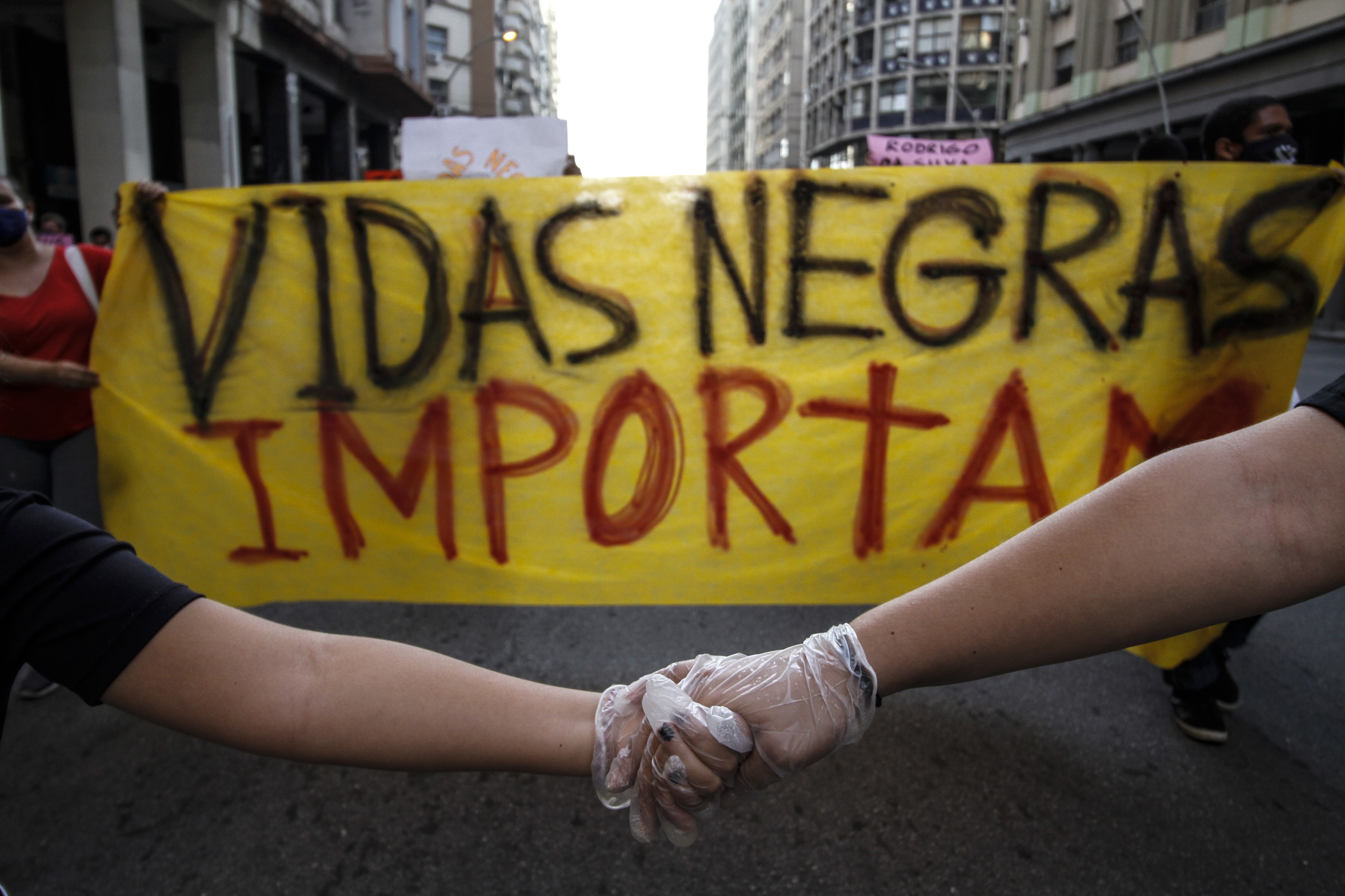Protesto antirracista de maio de 2020, em Niterói (RJ) (Foto: Luis Alvarenga/Getty Images)