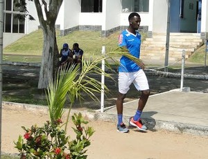 Cruzeiro volta aos treinos e estuda os substitutos de Manoel e Allano