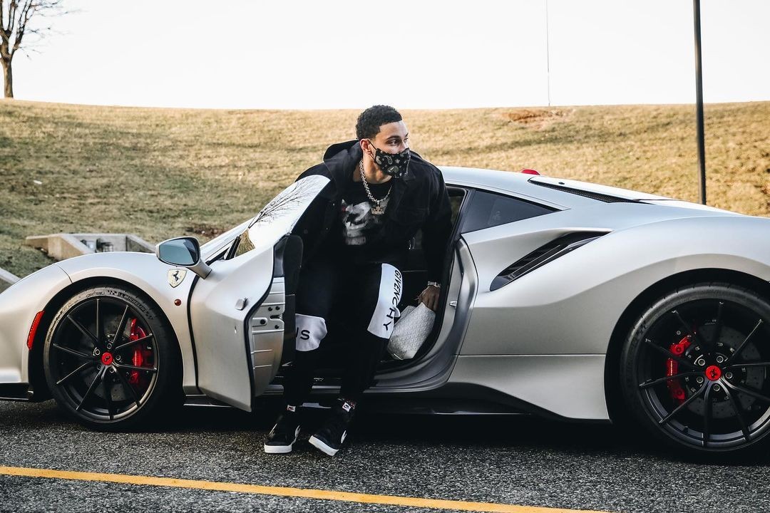 Astro da NBA, Ben Simmons exibe coleção de supercarros nas redes ...