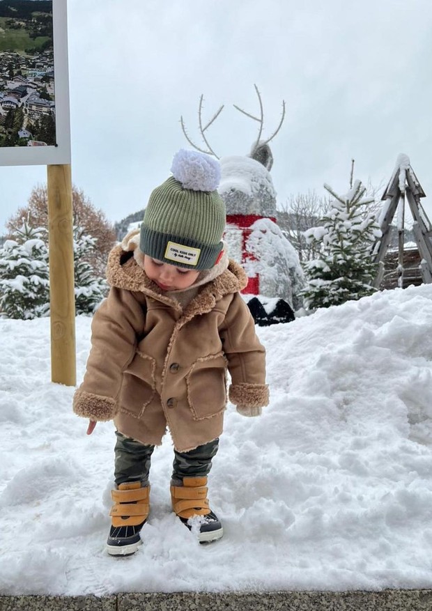 Sthefany Brito desembarca na França e mostra filho na neve pela 1ª vez (Foto: Reprodução/ Instagram )