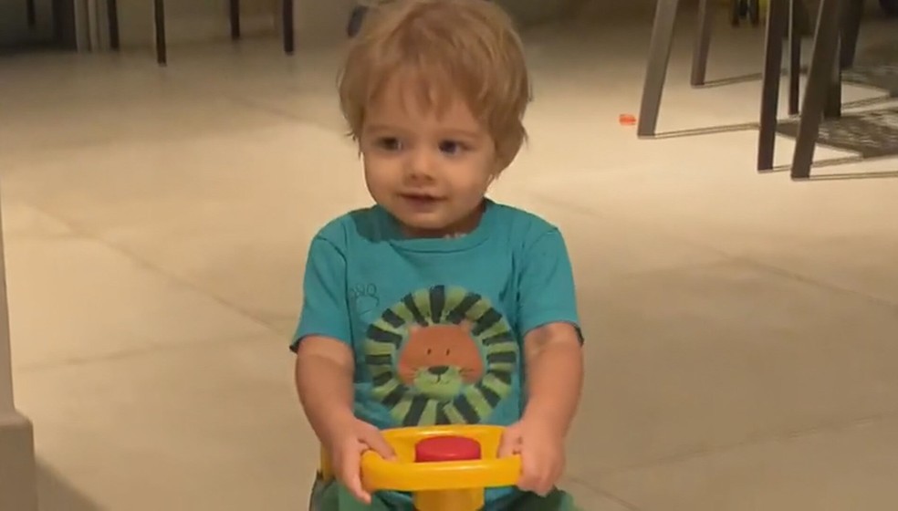 Menino De 1 Ano E 9 Meses Que Se Afogou Em Piscina No Df Recebe Alta E Ganha Apelido Dos Bombeiros Guerreiro Distrito Federal G1