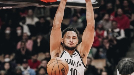 Ben Simmons, da NBA, é diagnosticado com compressão nervosa nas costas e seguirá 'fora' do Brooklyn Nets
