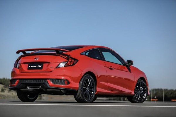 Honda Civic Si 2020 Chega Ao Brasil Com Reestilizacao Leve Ronco Artificial Do Motor E Preco De R 180 Mil Carros Autoesporte