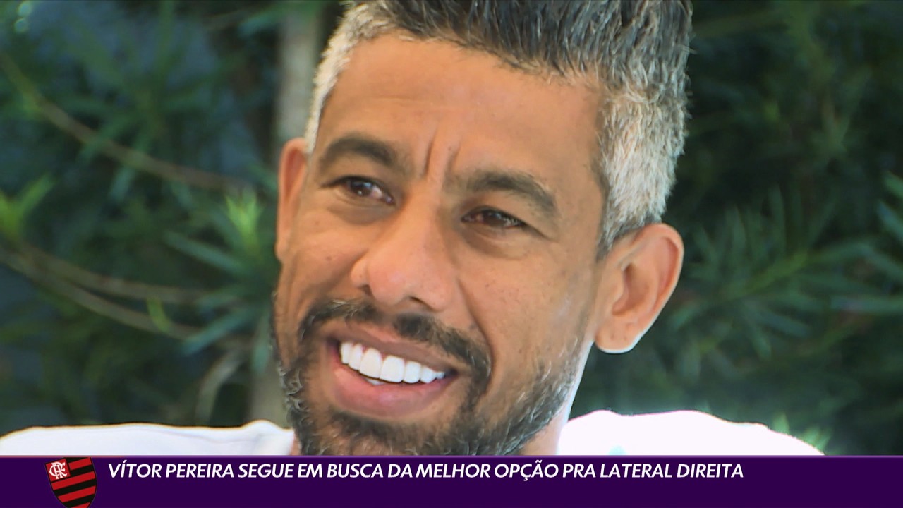 Vítor Pereira segue em busca da melhor opção pra lateral direita