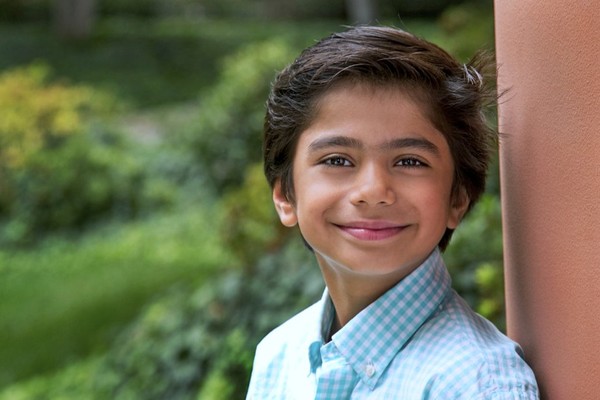 O garoto Neel Sethi interpretará Mogli na nova adaptação da Disney (Foto: Divulgação)