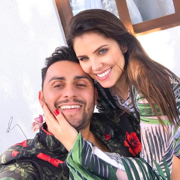 Mano Walter Faz Juramento Do Dedinho Com A Namorada O Amor A Tornou Forrozeira So Toca Top Gshow