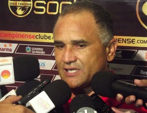 Oliveira Canindé, técnico do Campinense (Foto: Silas Batista / Globoesporte.com/pb)
