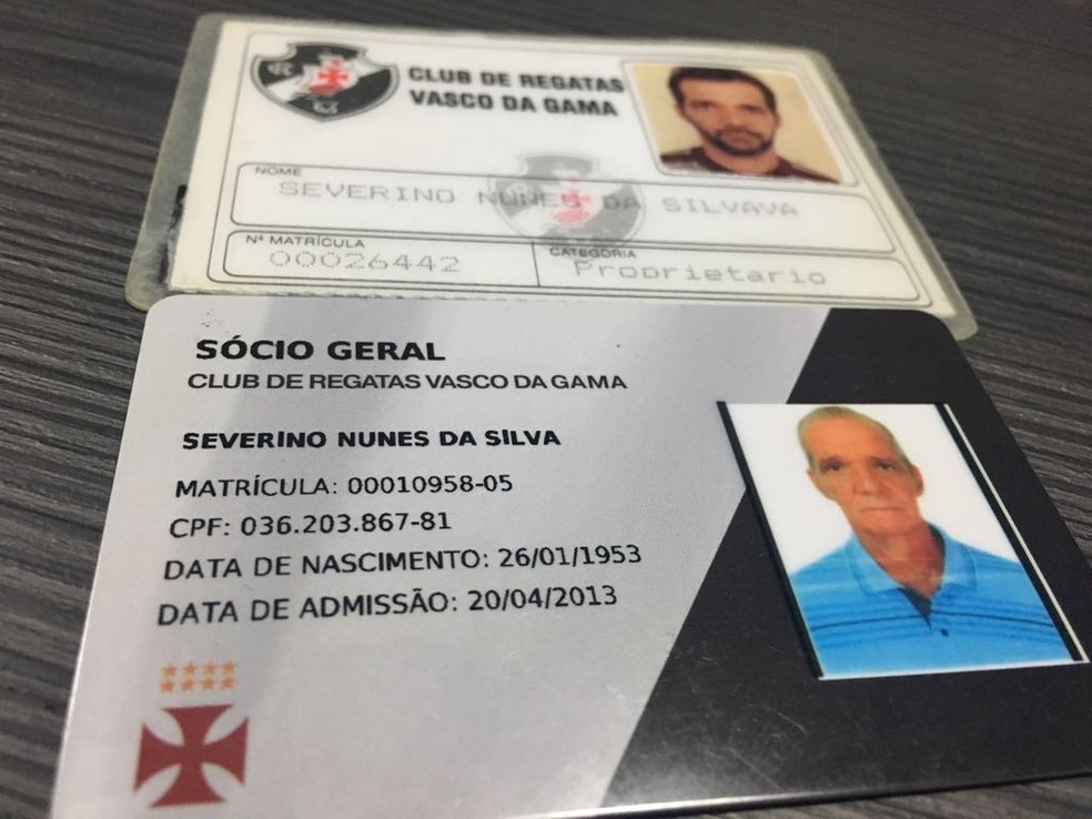 Torcedores dizem que foram usadas fotos antigas e datas de admissão falsas nas carteirinhas de sócios (Foto: Leslie Leitão/TV Globo)