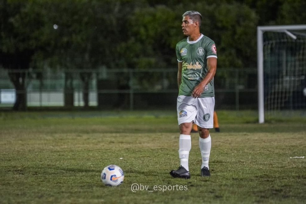 Com o Guarani, Douglas foi campeão da Copa Boa Vista de Futebol Amador, em 2021 — Foto: Reprodução/Hélio Garcias/BV Esportes