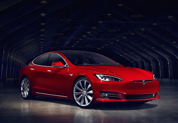 Um dos modelos de carro elétrico da Tesla (Foto: Divulgação)