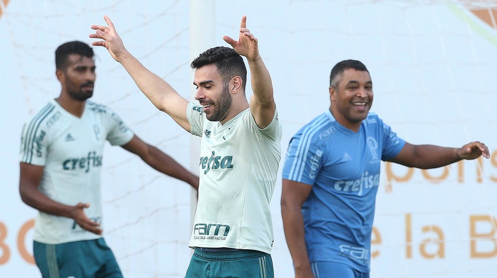 Volante se consolida no Verdão e vira arma para 