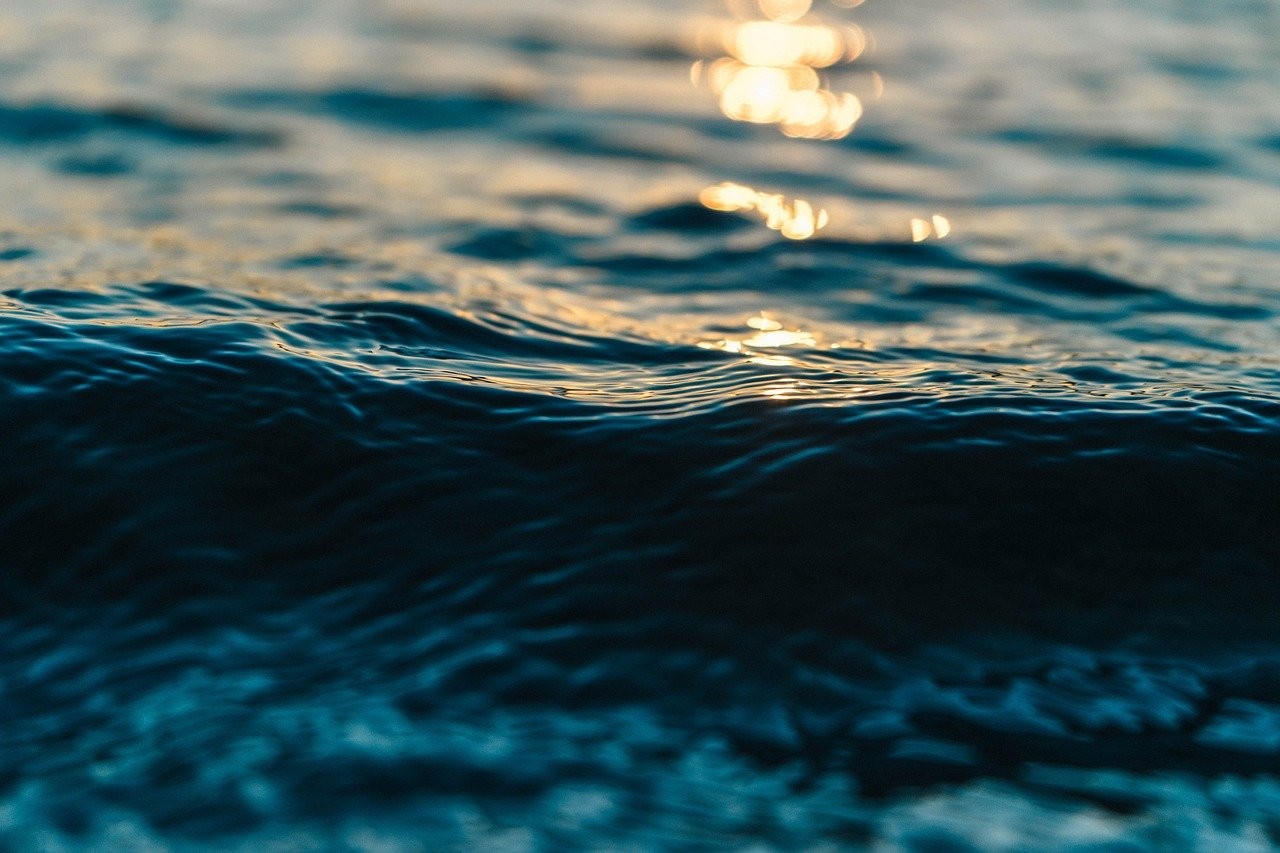 Os fluxos oceânicos de pelo menos um tipo de clorofluorcarboneto afetam as concentrações atmosféricas, segundo os pesquisadores (Foto: Pixabay/PublicCo)
