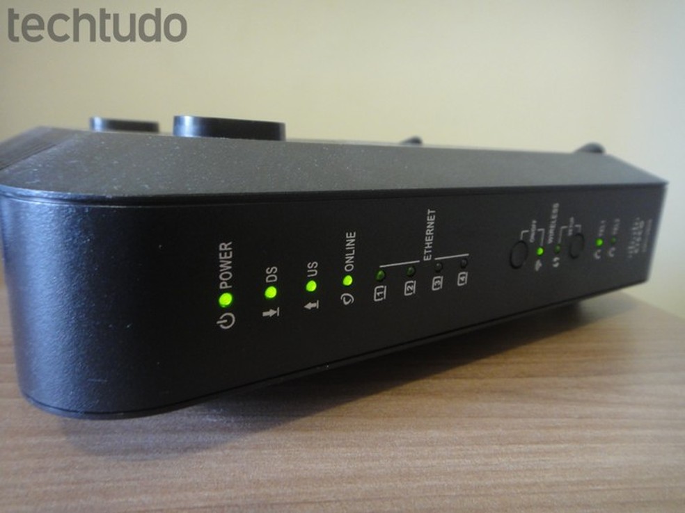 Atualizar o firmware do roteador garante maior proteção contra vulnerabilidades — Foto: Isabela Giantomaso/TechTudo