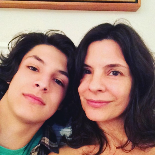Helena Ranaldi com o filho, Pedro Waddington (Foto: Reprodução/Instagram)