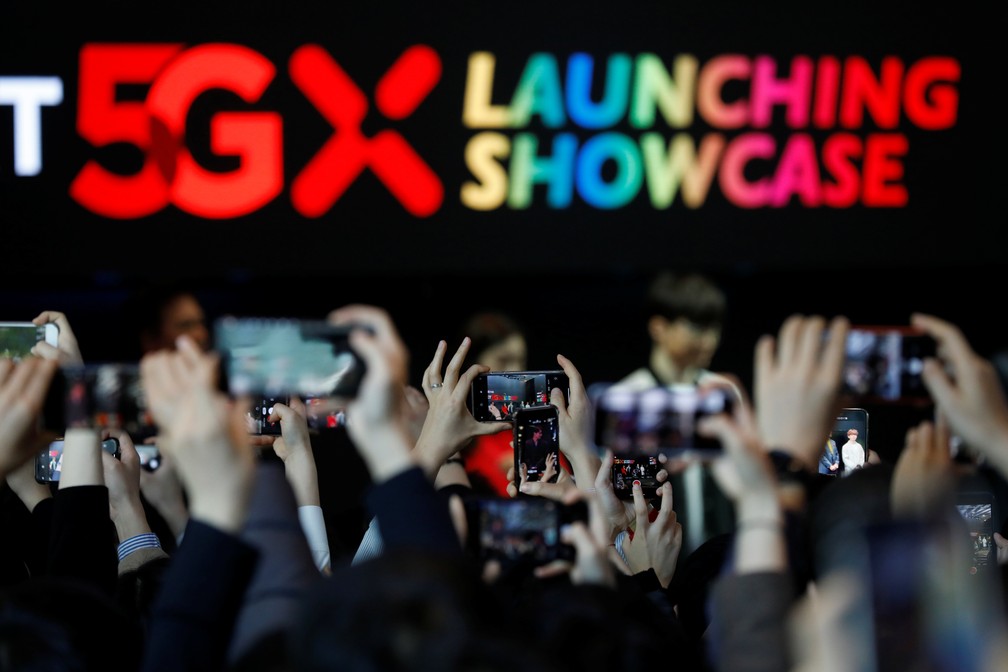 Cerimônia de lançamento do serviço 5G da SK Telecom, maior operadora de telefonia móvel da Coreia — Foto: Kim Hong-Ji/Reuters