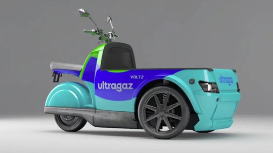 Triciclo elétrico da Voltz feito para a Ultragaz leva até 5 botijões de gás e custa R$ 33 mil