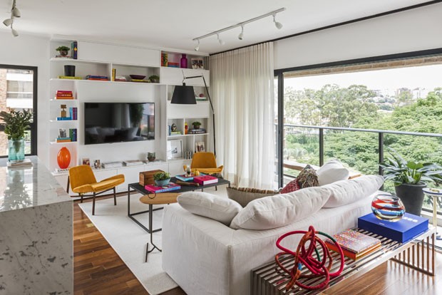 Design e pontos de cor garantem renovação de apartamento alugado (Foto: Renato Navarro)