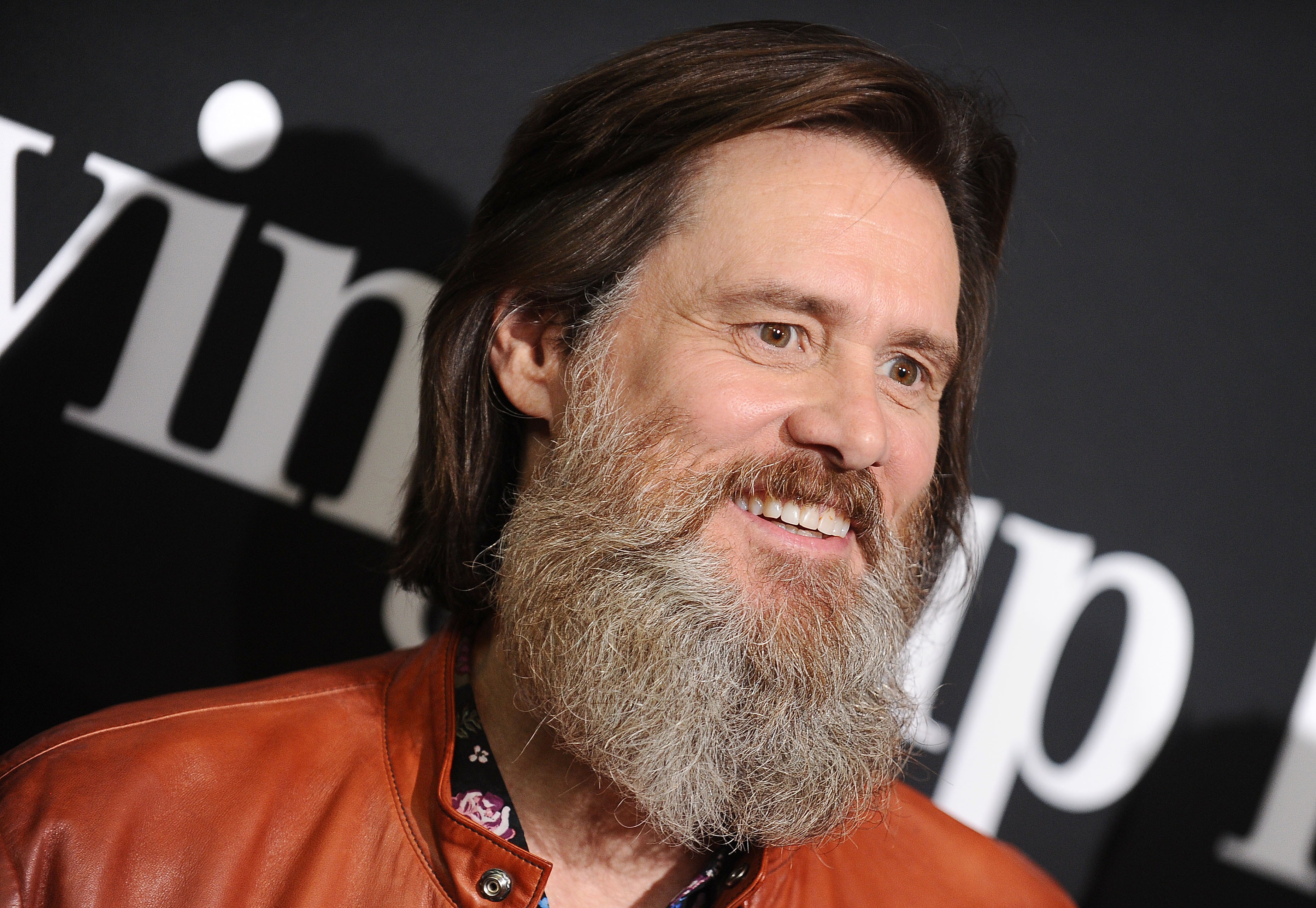 A barba do ator Jim Carrey é tão famosa que tem até um perfil no Twitter chamado Beard Says (Foto: Getty Images)