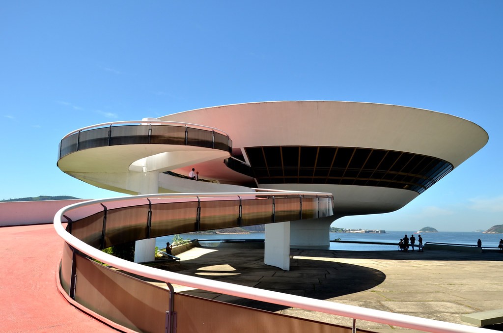 Museu de Arte Contemporânea de Niterói é eleito uma das 10 obras mais influentes do mundo (Foto: Flickr)