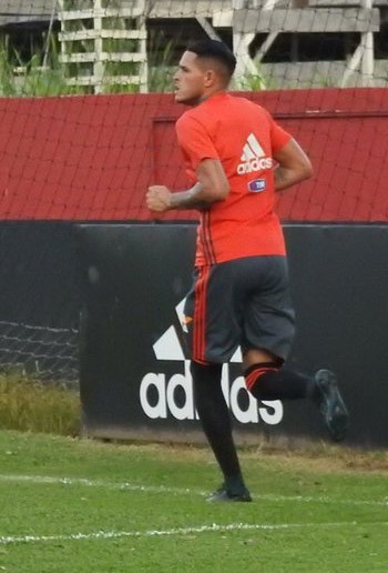 Fla faz tratamento dentário de Thiago Santos e jogador está próximo da volta