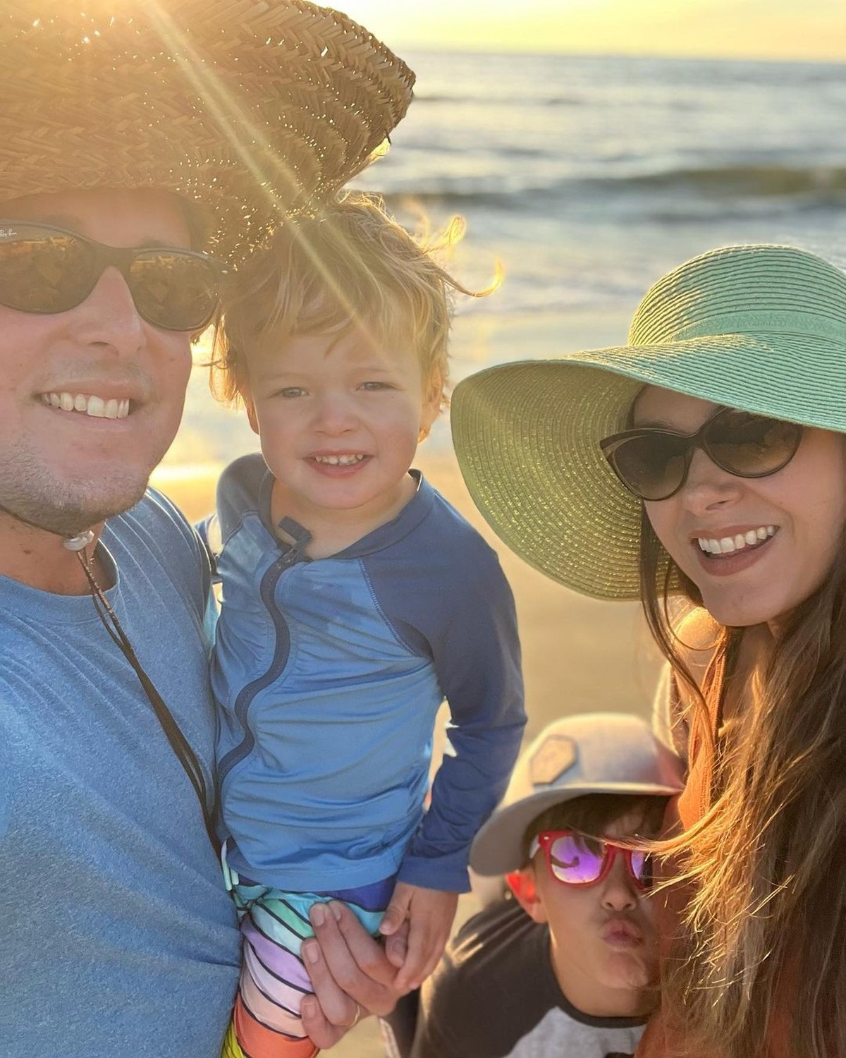 Fernanda Machado celebra Dia de Ação de Graças com a família nos ...