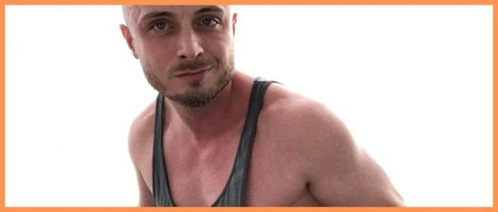 Greg Owen lutou pelo acesso no sistema de saÃºde britÃ¢nico Ã  Prep (Profilaxia PrÃ©-ExposiÃ§Ã£o ao HIV), um novo mÃ©todo de prevenÃ§Ã£o Ã  infecÃ§Ã£o pelo HIV (Foto: BBC)